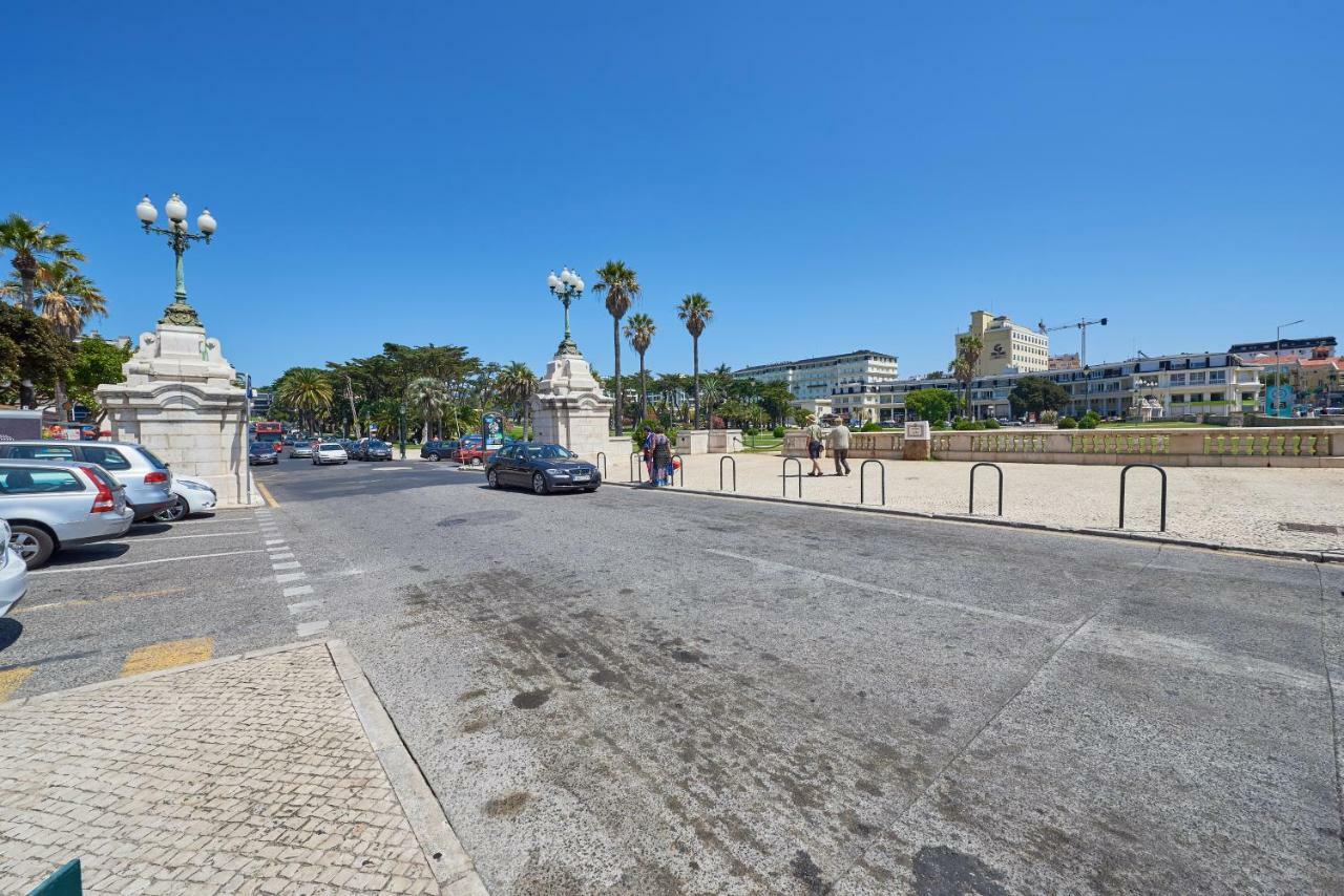 Beachfront Cascais,Estoril Apartment Екстериор снимка