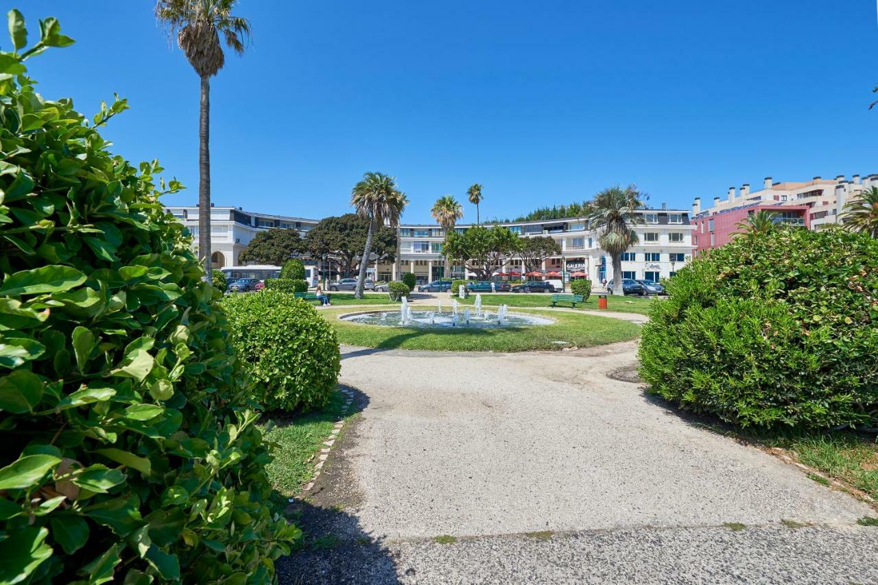 Beachfront Cascais,Estoril Apartment Екстериор снимка