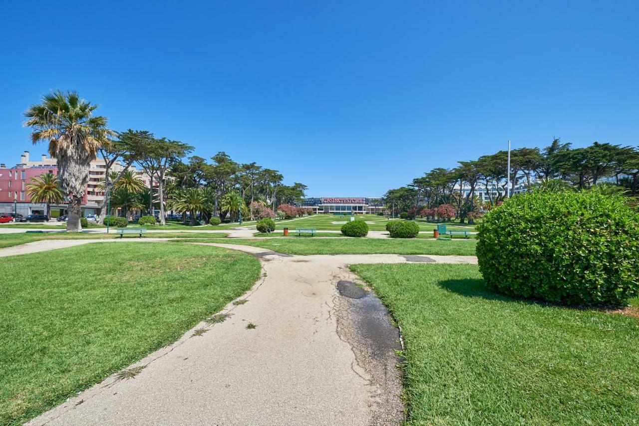 Beachfront Cascais,Estoril Apartment Екстериор снимка